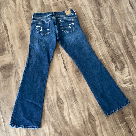 Woman’s American Eagle Stretch Boot Jeans - Picture 6 of 7